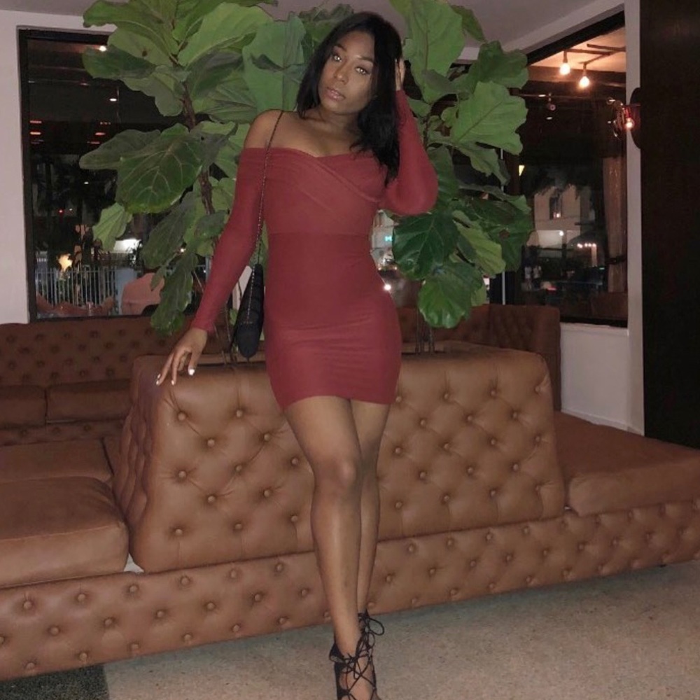 Meet your Posher, Em